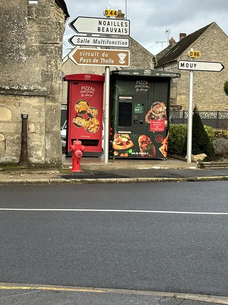 Pizza & Trattoria By Lorenzo restaurant in Ully-Saint-Georges