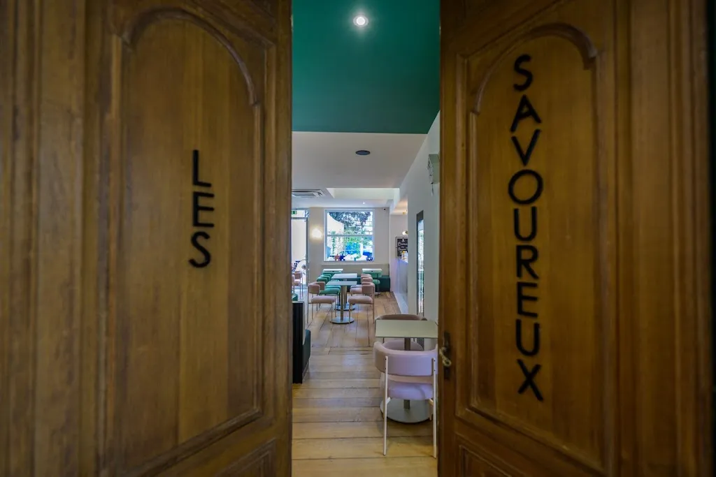 Les Savoureux restaurant in Valenciennes