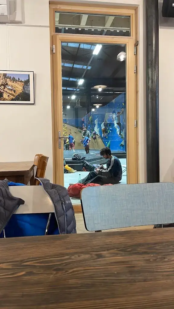 Yarden Hagag_Au Perchoir_Crolles_review