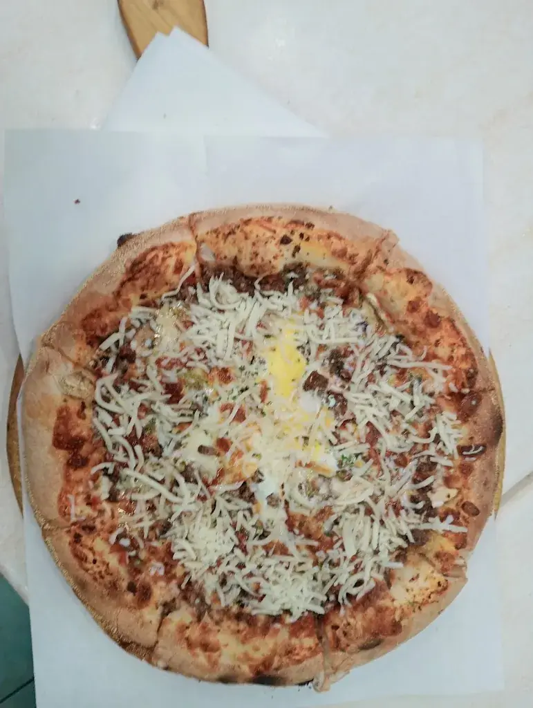 Pizza Larena_Vailly-sur-Aisne_slider_image_2