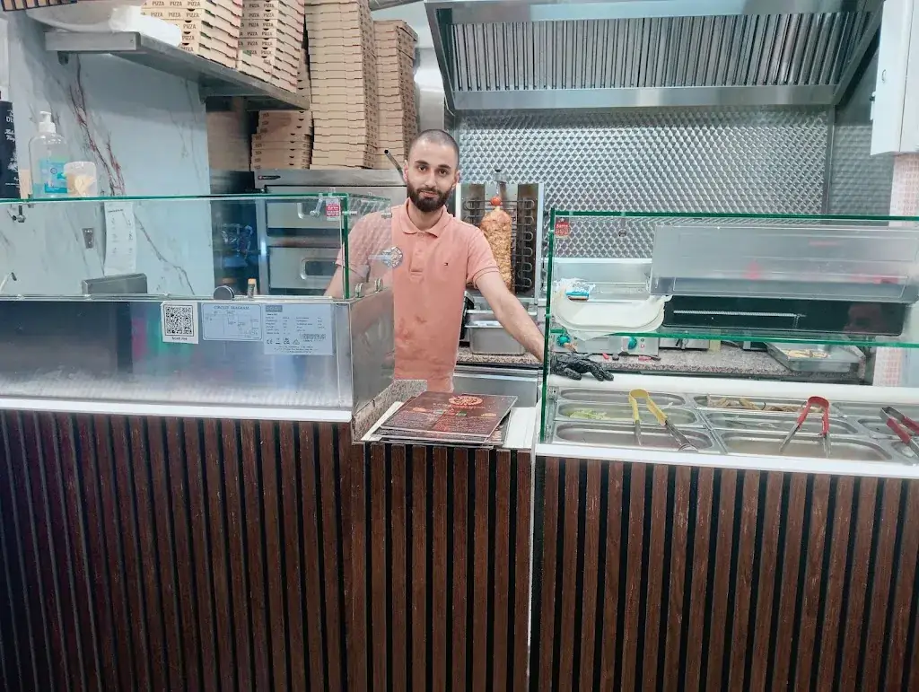 Pizza Larena_Vailly-sur-Aisne_slider_image_3