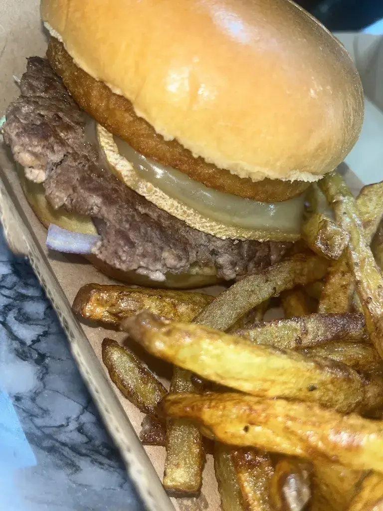 Soso Mamaa_Troissereux_slider_image_2