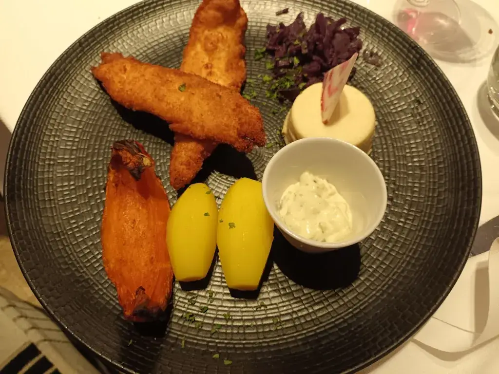 Frederic Stempin_Restaurant by LENSOTEL_Vendin-le-Vieil_review