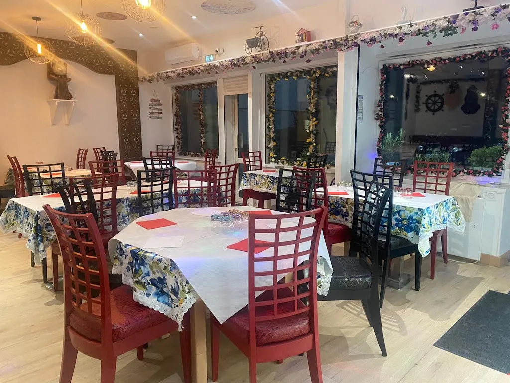 PLANET GRILL restaurant in Crolles