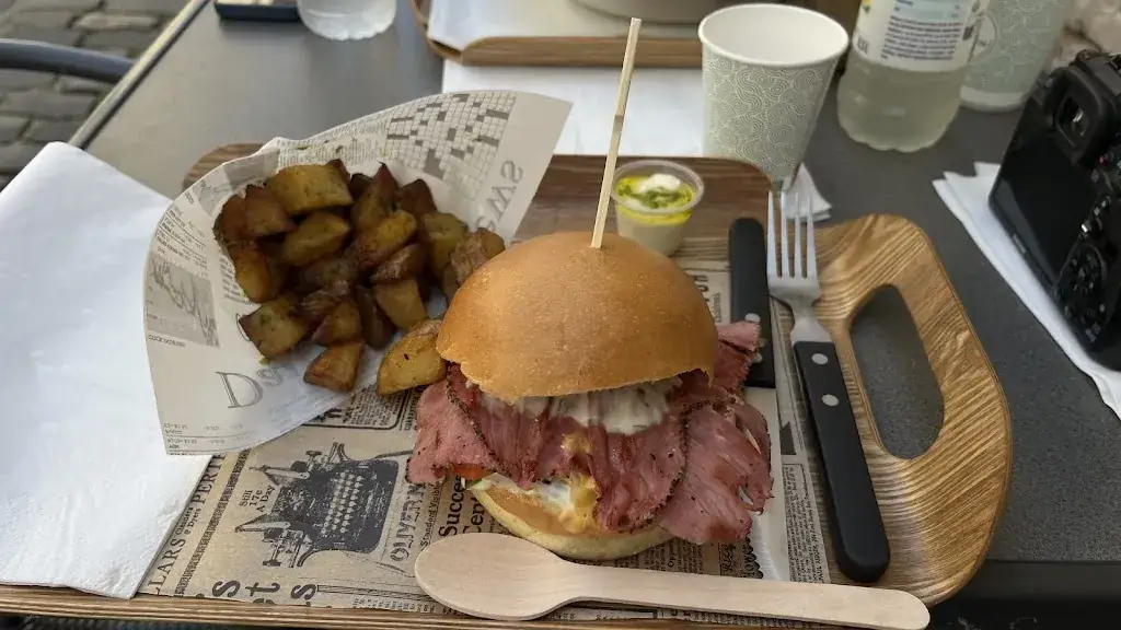 Oleg Muravskiy_O'QG DE SENLIS_Senlis_avis