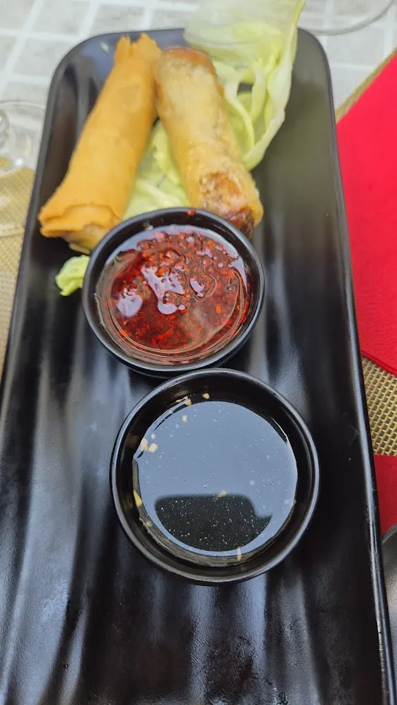 Lisa-M. F._Le Tibet Restaurant spécialités asiatiques_Senlis_review