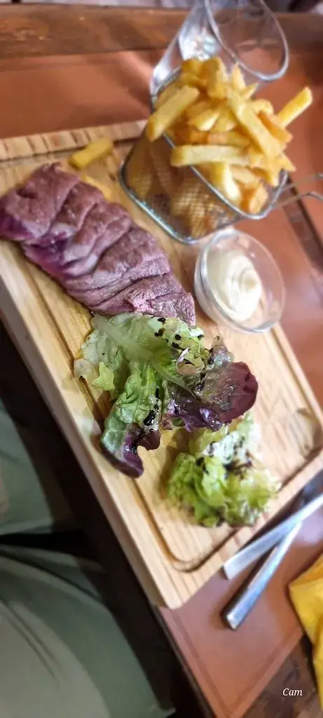 Cam Waters_On Déguste_Senlis_review