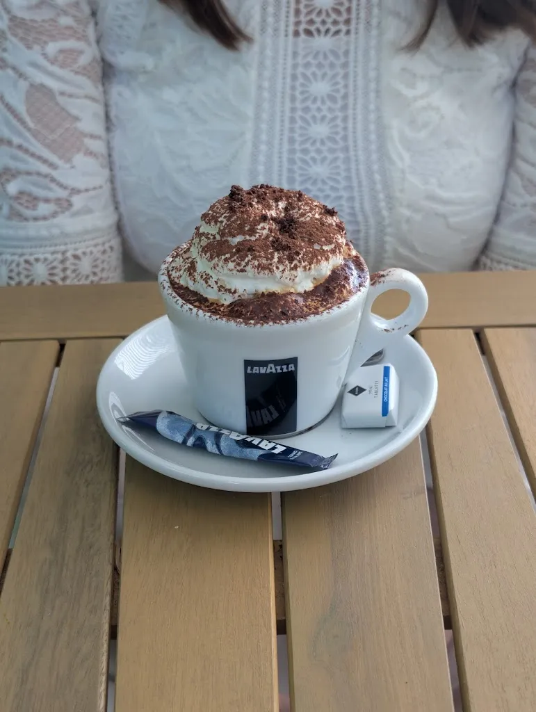 Xiliote_Le Petit Senlisien_Senlis_review