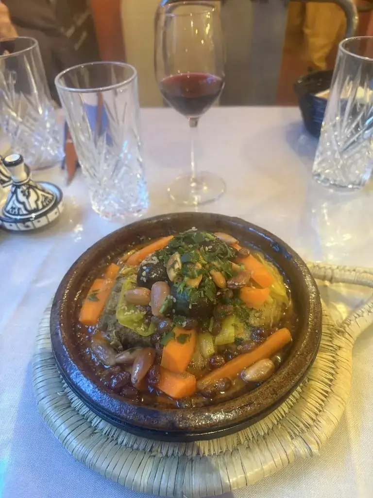 Stan Odintsov_La Cantine Berbère - Senlis_Senlis_recensione