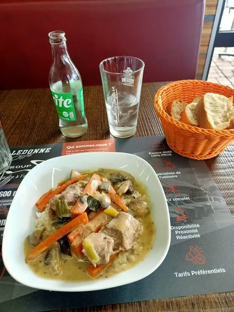 Hyppolyte Teti_Le Belledonne_Crolles_review