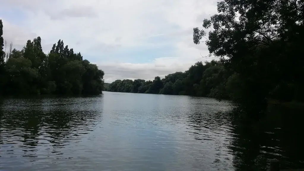 Les Acacias_Verneuil-en-Halatte_slider_image_3