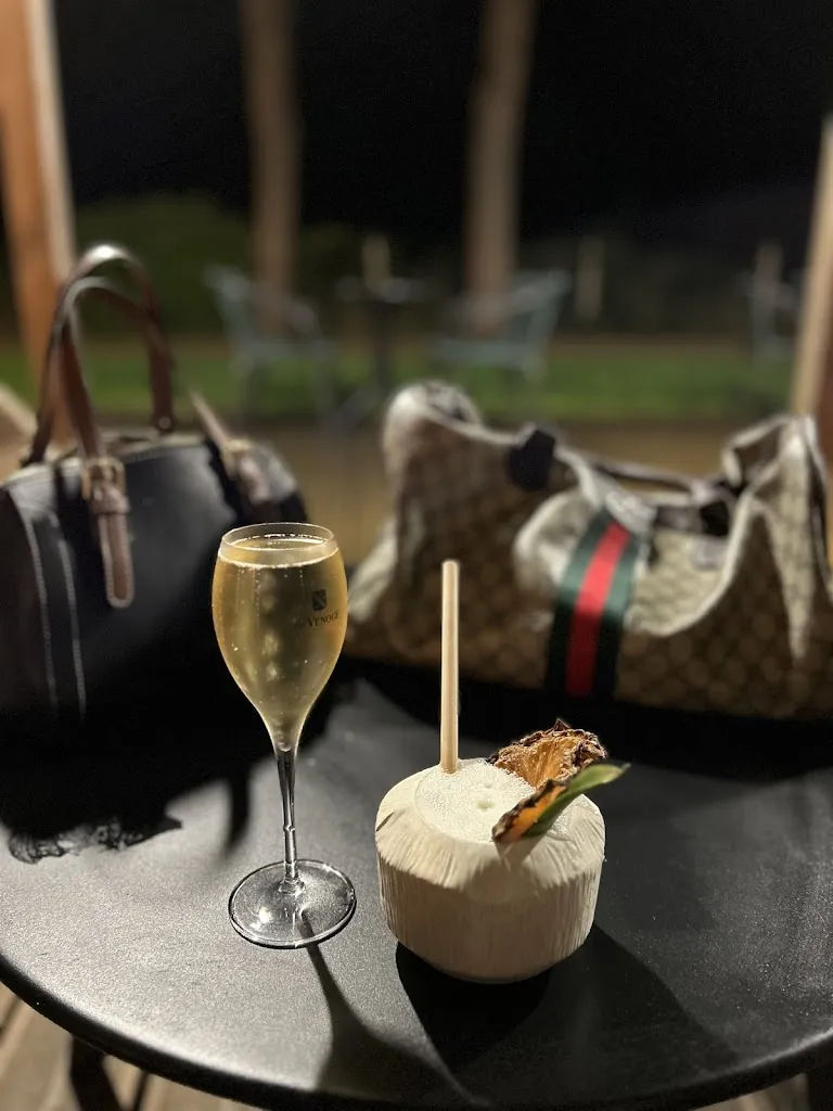 Maelle Cavaco_Le yucca_Vineuil-Saint-Firmin_review