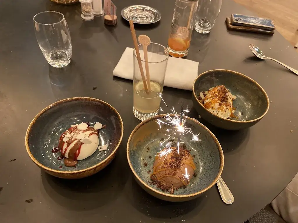 Salma Mejbar_A L EPICERIE CHANTILLY_Vineuil-Saint-Firmin_review