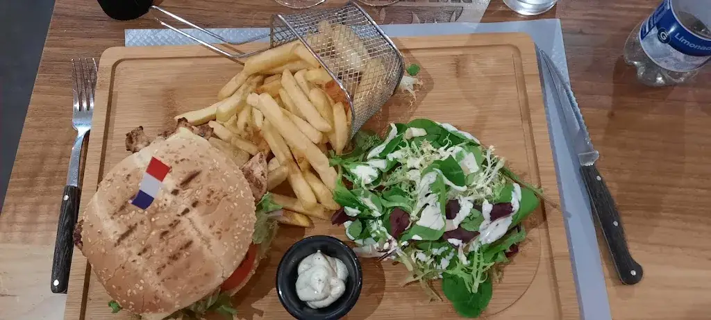 Ree Joyce_Elite Grill SteakHouse_Villers-Bretonneux_review