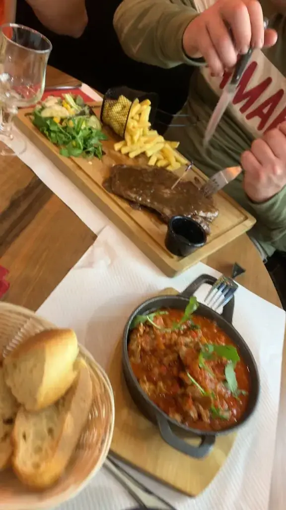 Elite Grill SteakHouse_Villers-Bretonneux_slider_image_2