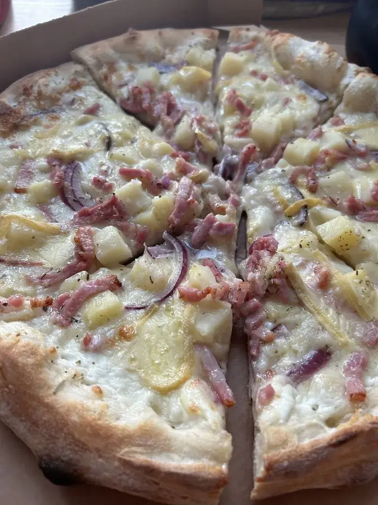 Menu_Red pizza_Villers-Bretonneux_image_4