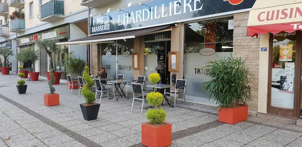 L'hardilliere_Saint-Leu-d'Esserent_slider_image_1