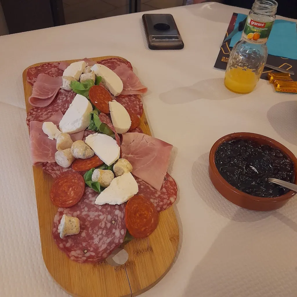 Cyril Jacot_Auberge des Chanoines_Aigueperse_review