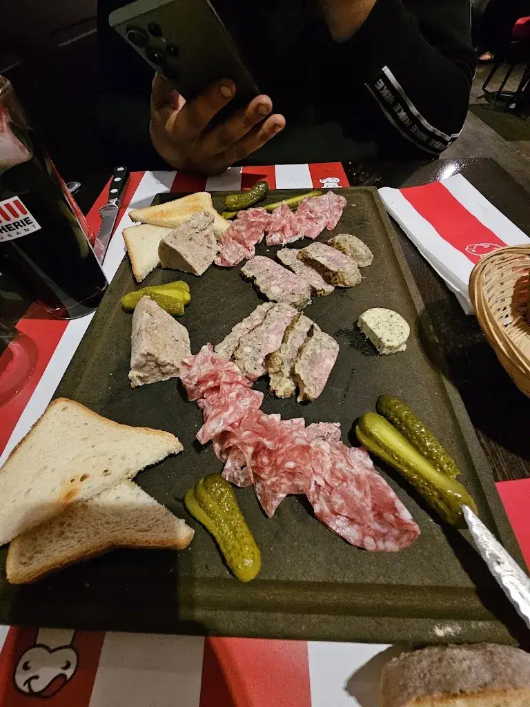 Emmanuelle Boutard_Restaurant La Boucherie_Viry-Noureuil_review