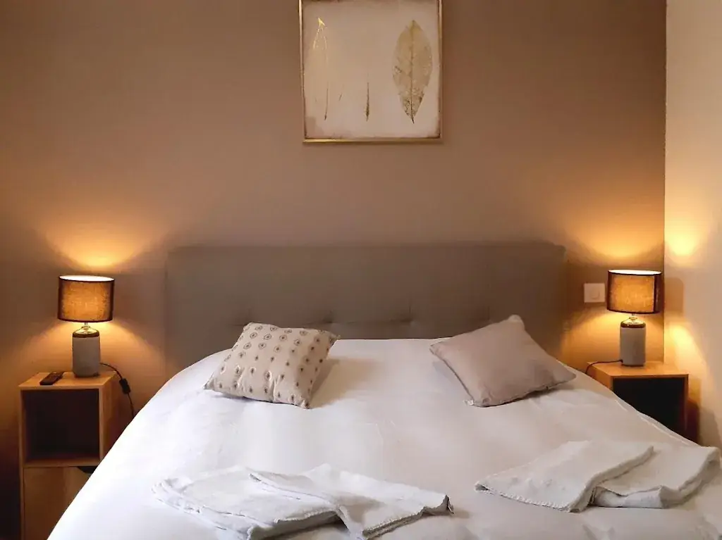 Logis Hôtel le Relais Fleuri ristorante a Vervins