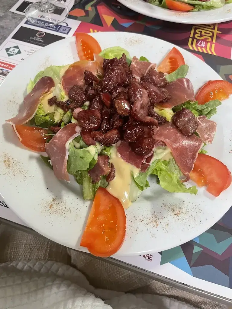 Chez Les Filles Restaurant in Cusset