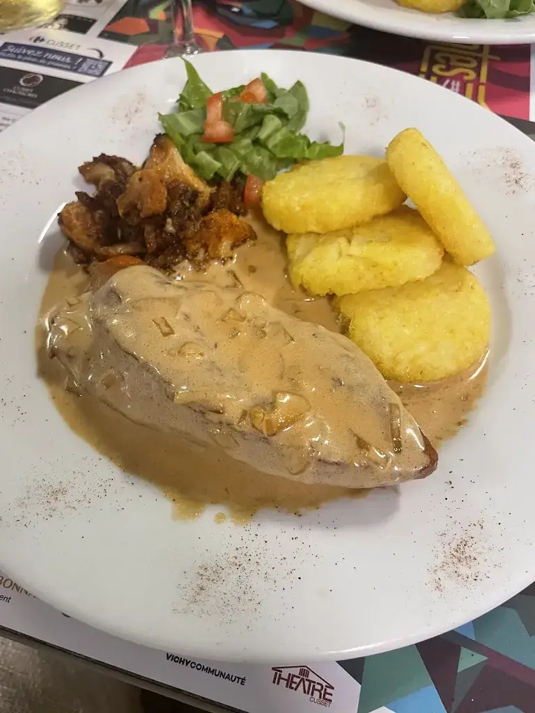 Chez Les Filles_Cusset_slider_image_2