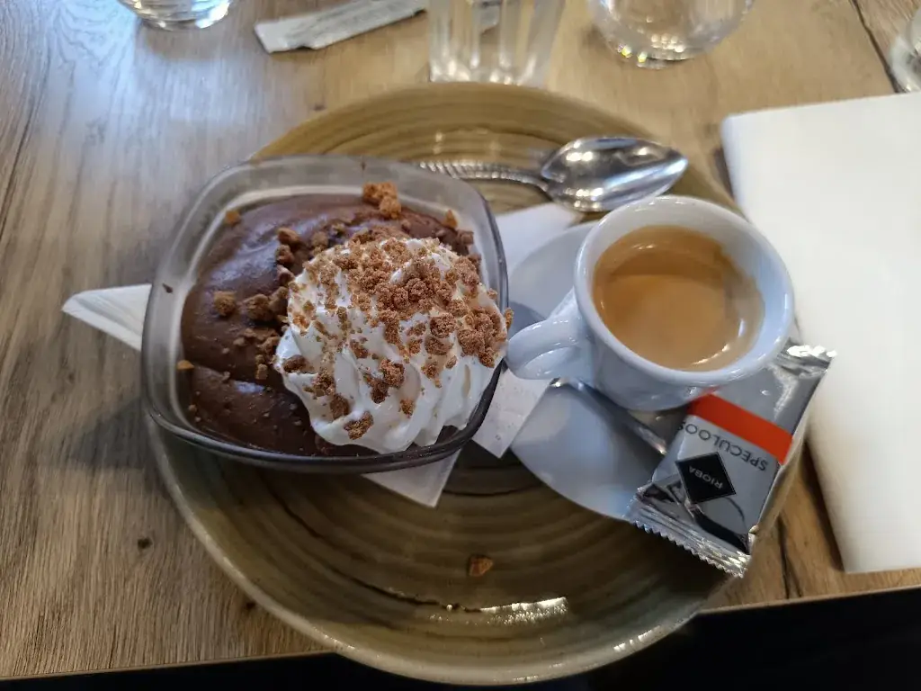 Tetart Fabrice_Esprit de famille_Villers-Saint-Paul_review