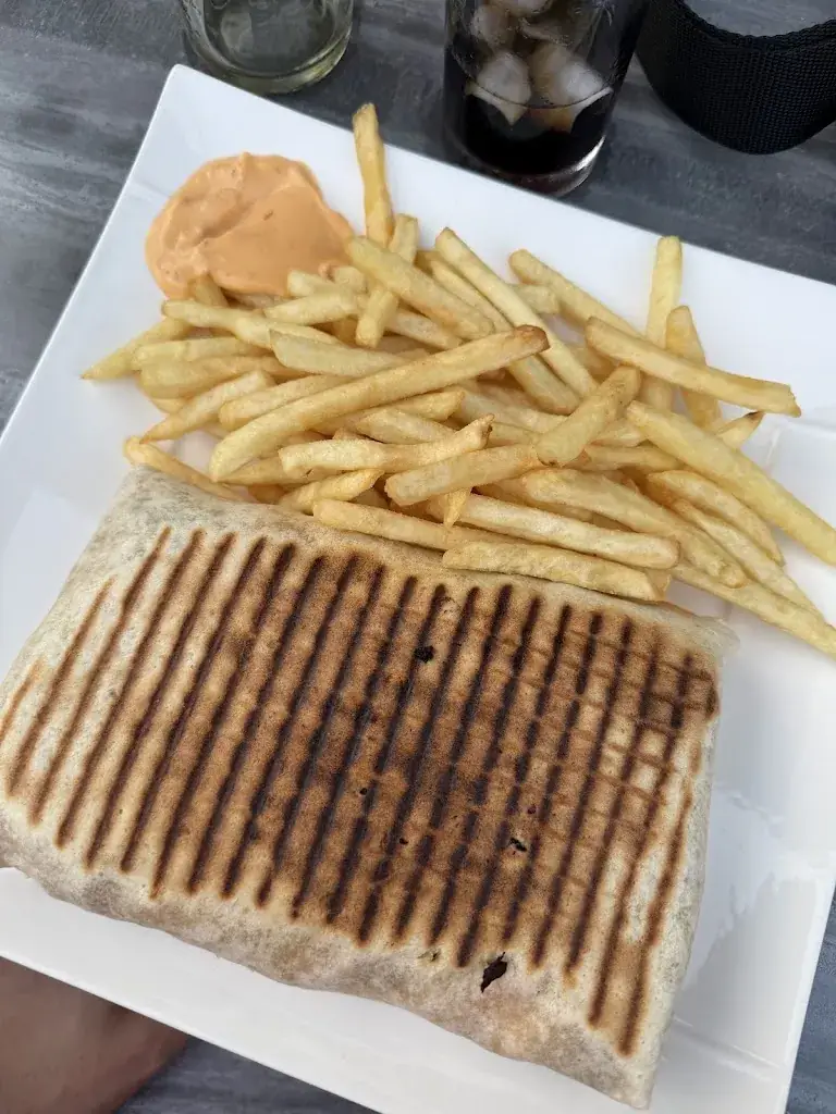 Le Café de Watten_Watten_slider_image_3