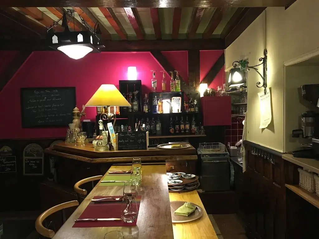 La Taverne Louis XI_Cusset_slider_image_1