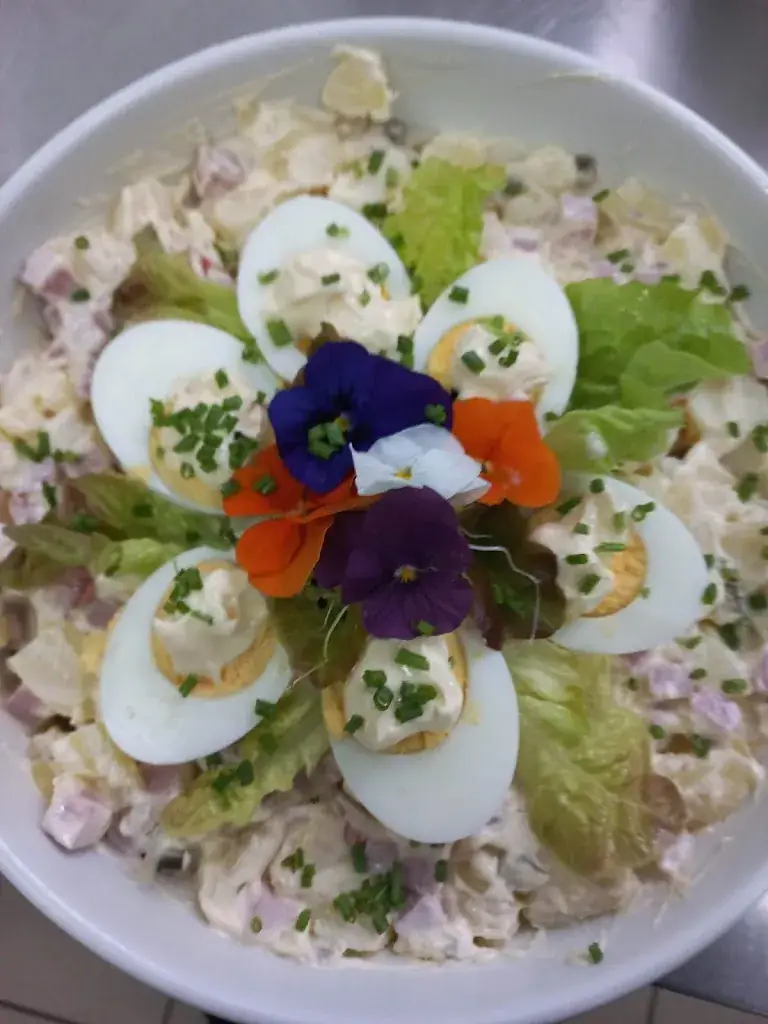 Café de la poste_Warluis_slider_image_3