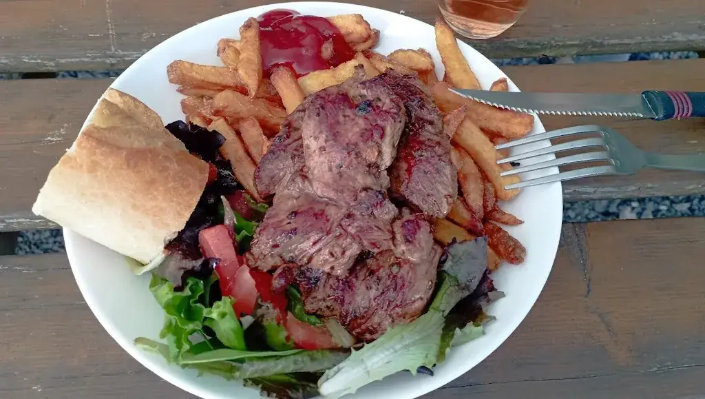 Vincent Martin_La Frite Pont Neuf_Breteuil_review