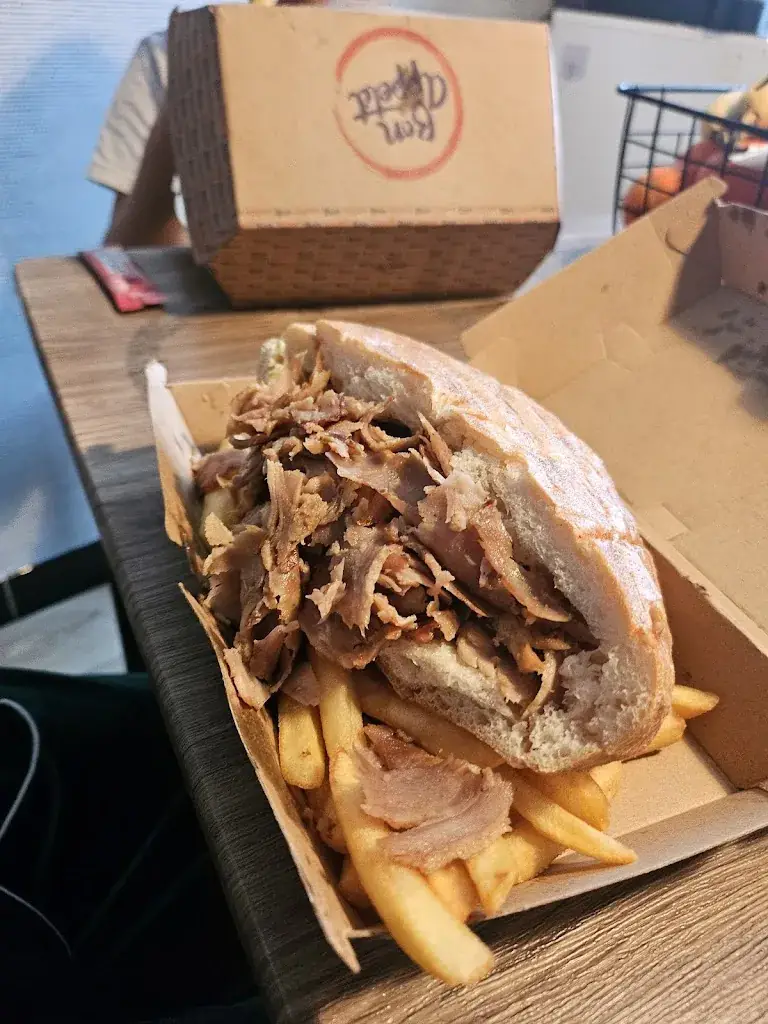 Cusset Le Splendide Restaurant in Cusset