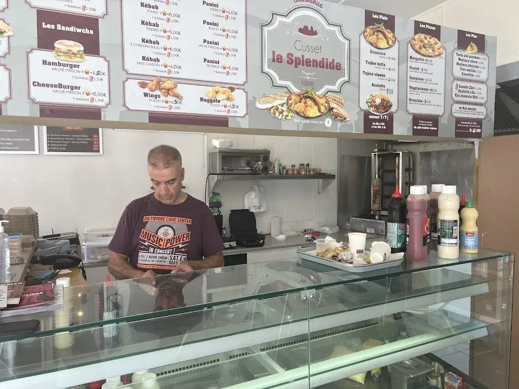 Cusset Le Splendide_Cusset_slider_image_2