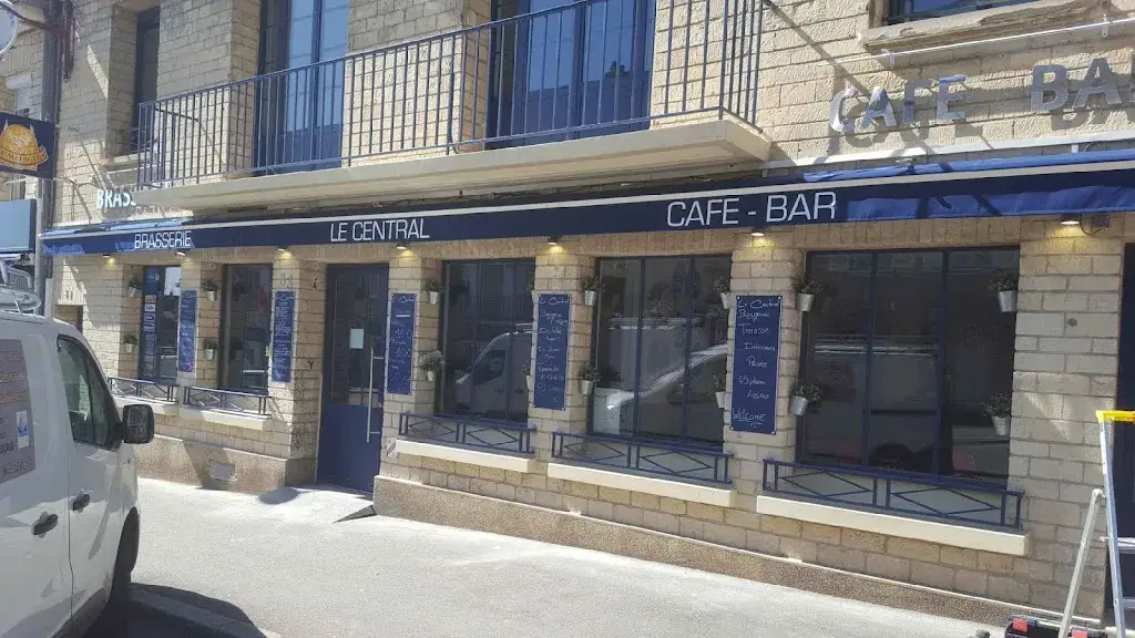 Le Central Brasserie restaurant in Villers-Bocage
