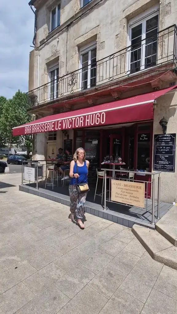 Le Victor Hugo_Cusset_slider_image_2