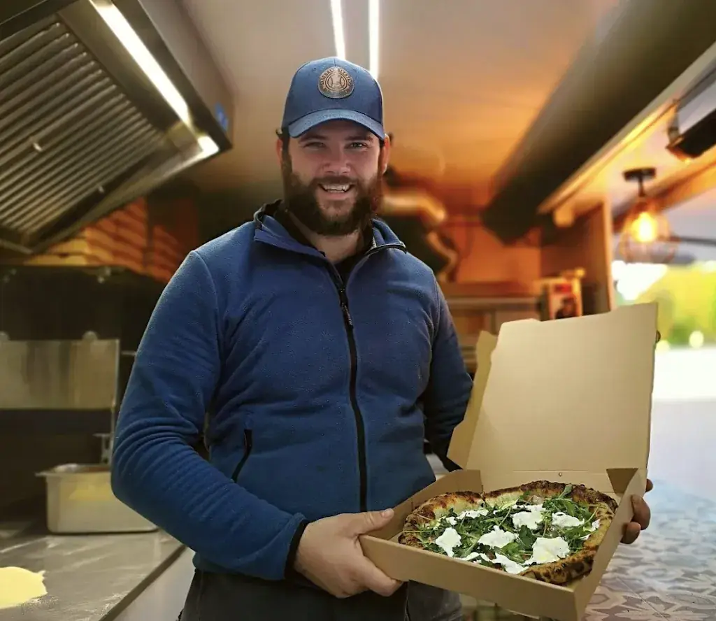 Pizzeria - ouvert 7j/7 - à emporter - Le Petit Bleu Pizza  - Villers-Bocage_Villers-Bocage_slider_image_3