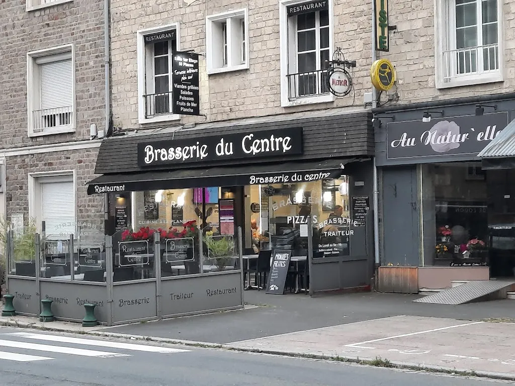 Robert Clark_Brasserie du Centre - Pizzeria / Cuisine Française_d'Aunay_review