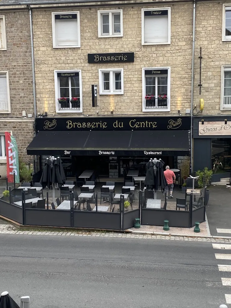 Jason Dowle_Brasserie du Centre - Pizzeria / Cuisine Française_d'Aunay_review