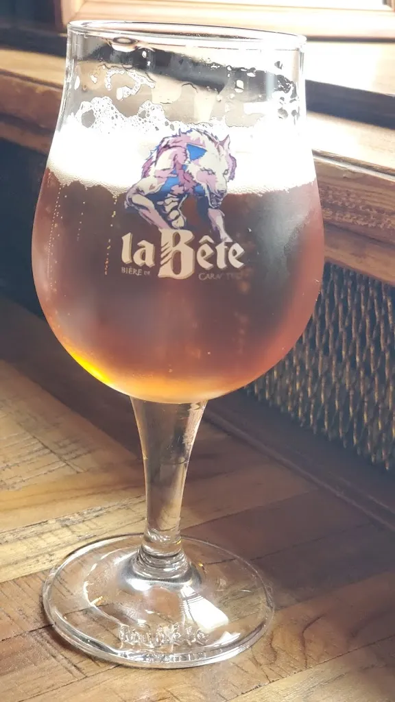 Cathy Lachery_La Taverne_Wimille_review