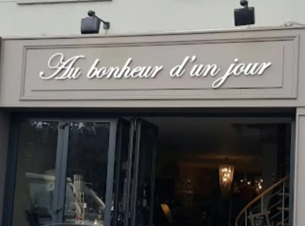 Christine Deregnaucourt_Le Bonheur D'un Jour_Waziers_review