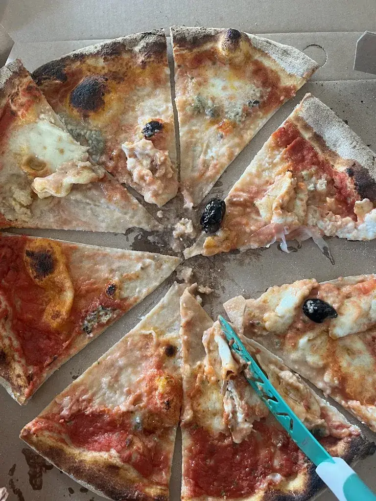 Nicolas tahari_Per Lei Pizza_Diémoz_review