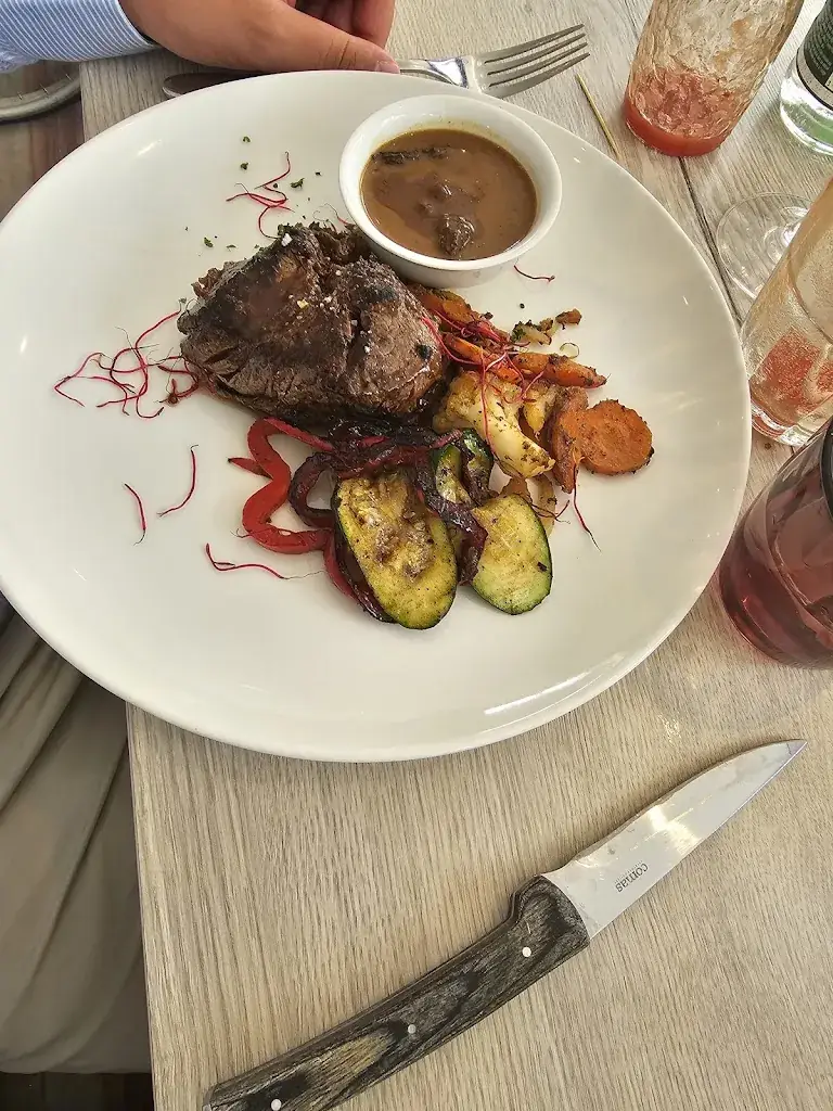 Restaurant La Suite_Divonne-les-Bains_slider_image_3