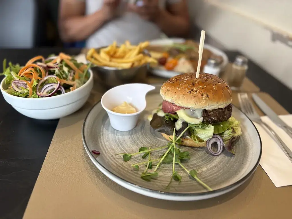 Cindy Try_Le Français_Wattrelos_review