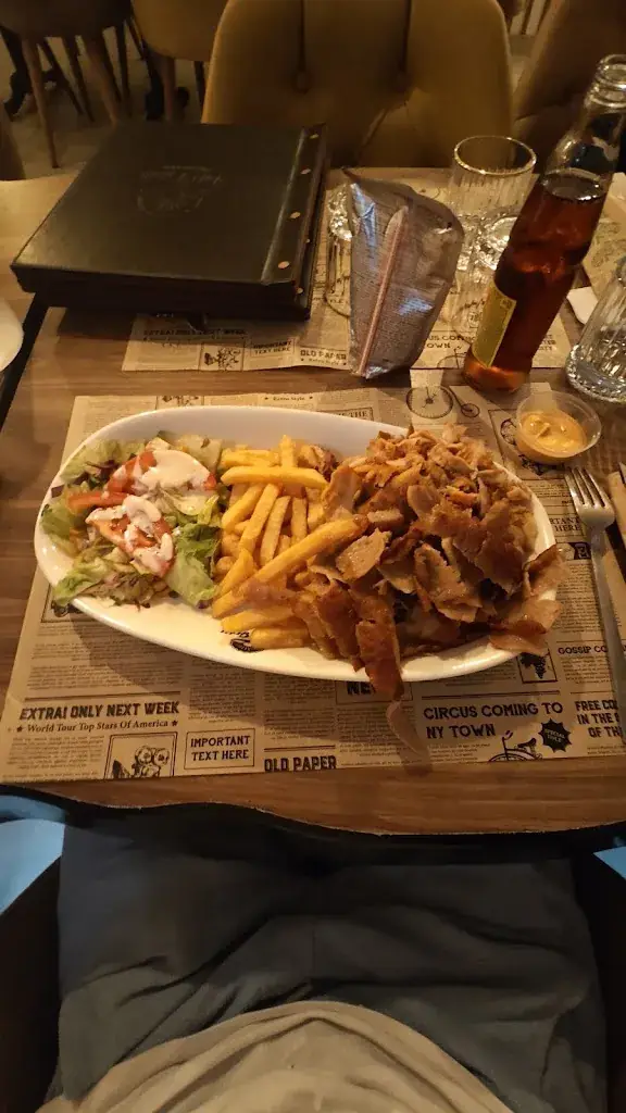 Kaan sims_İnci Grill_Wattrelos_recensione