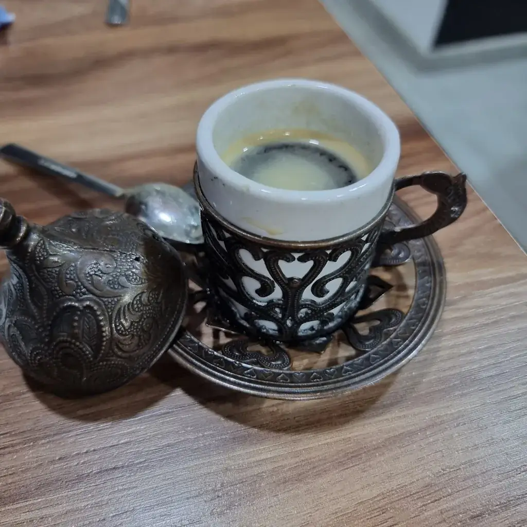 Bachir Debbah_İnci Grill_Wattrelos_recensione