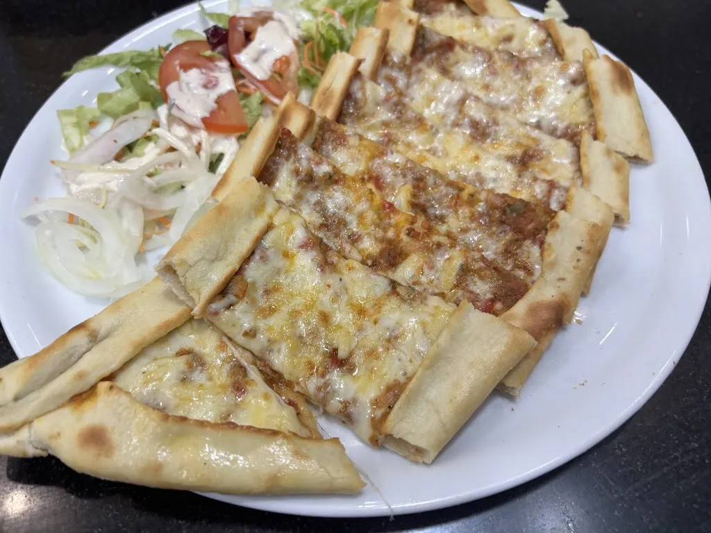 Akif Ergezer_Restaurant Tarkan_Wattrelos_review