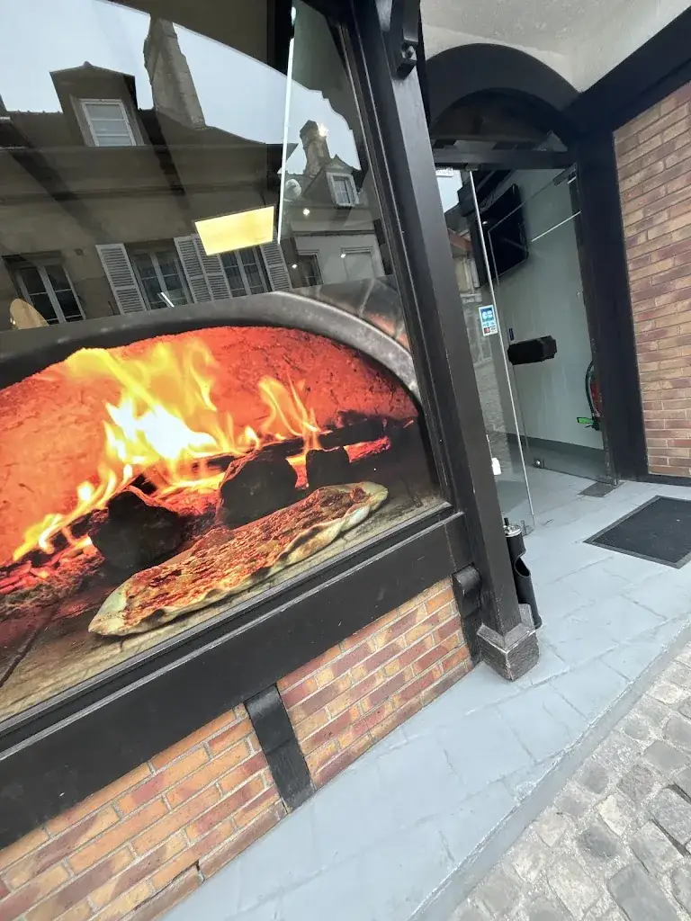 Nicolas Oleynik_Délice pizza_Villers-Cotterêts_review