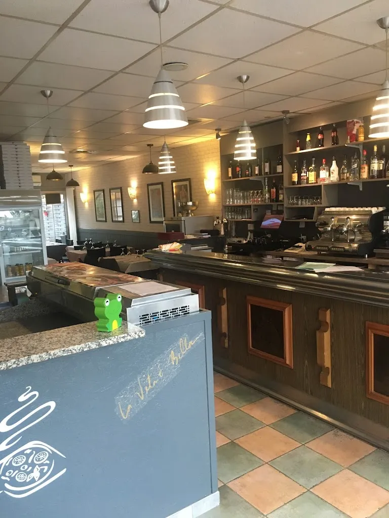 Don Giovanni restaurant in Achères