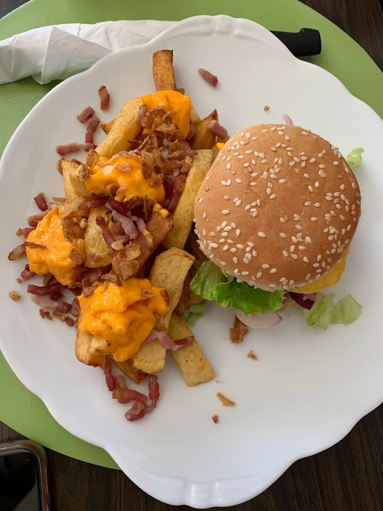 La Rémarde_Saint-Arnoult-en-Yvelines_slider_image_3