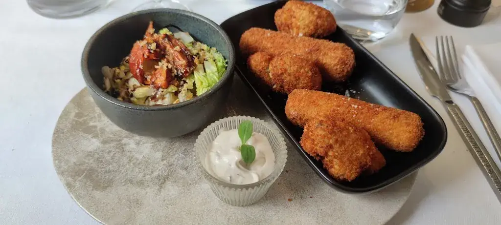 Petit Corne Biche_Arbonne-la-Forêt_slider_image_3